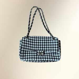 Chateau Black & White Houndstooth Shoulder Bag with Chain Strap